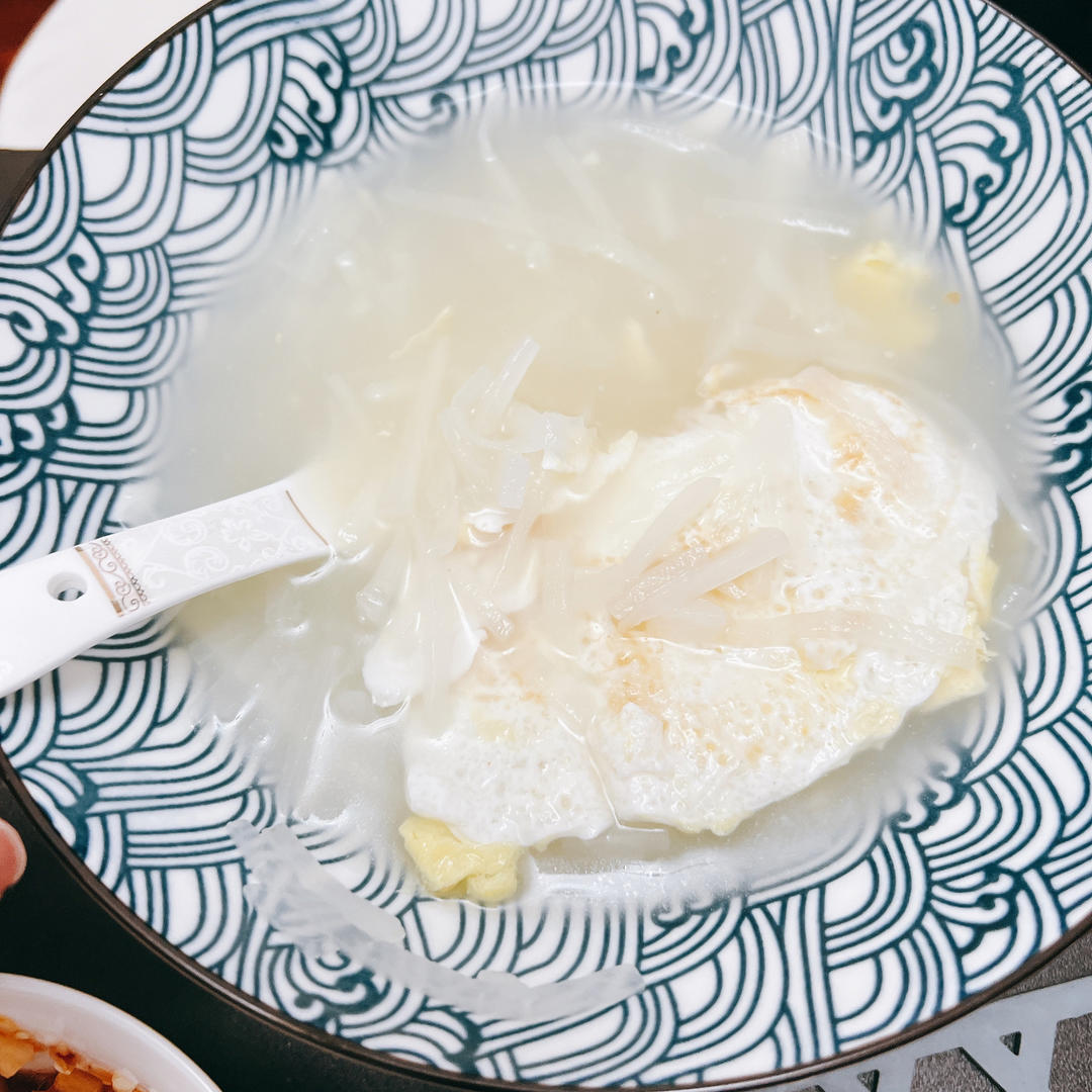 鸡蛋🥚萝卜汤！