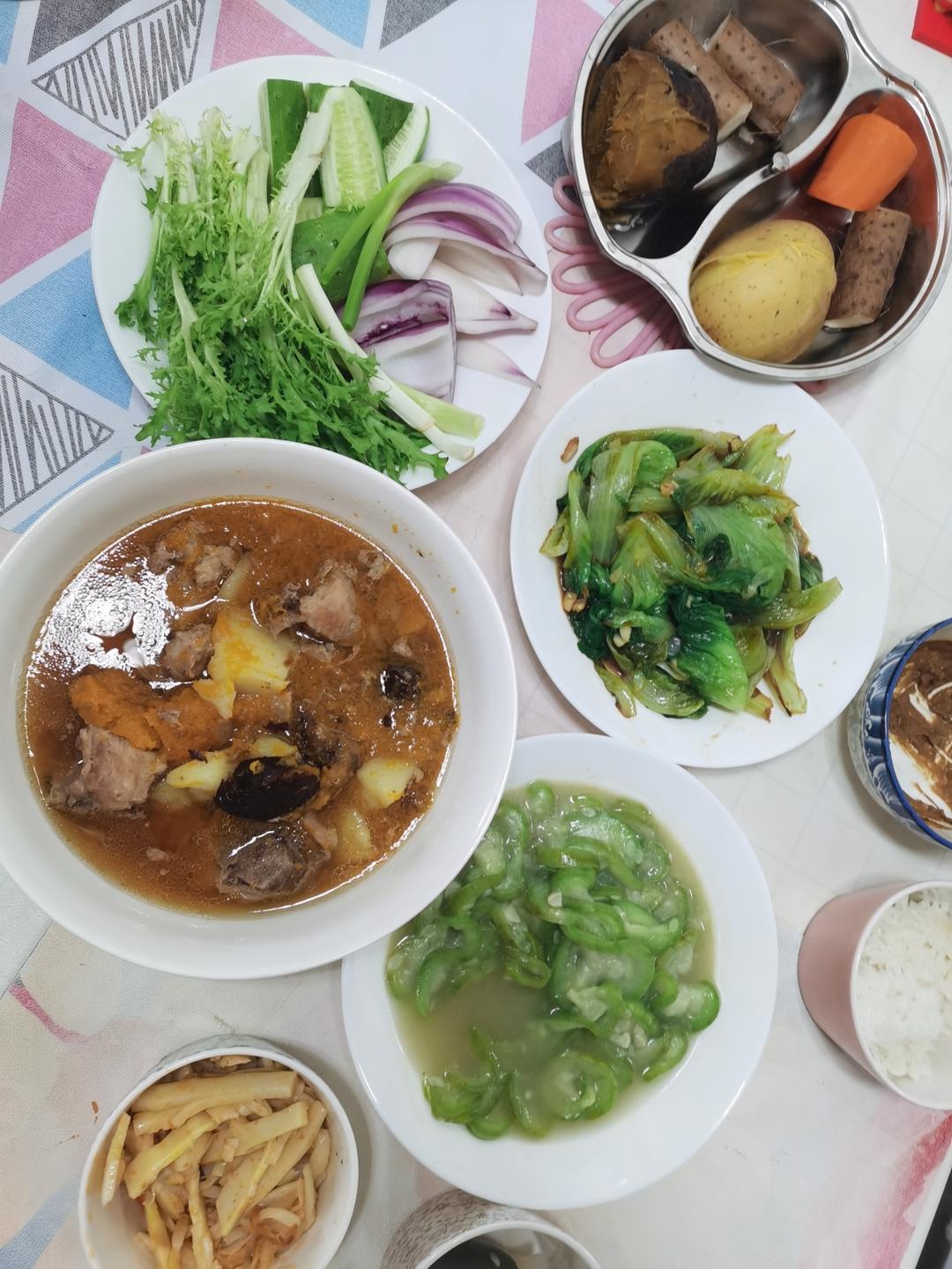 夏日吃瓜系列：清炒白玉丝瓜