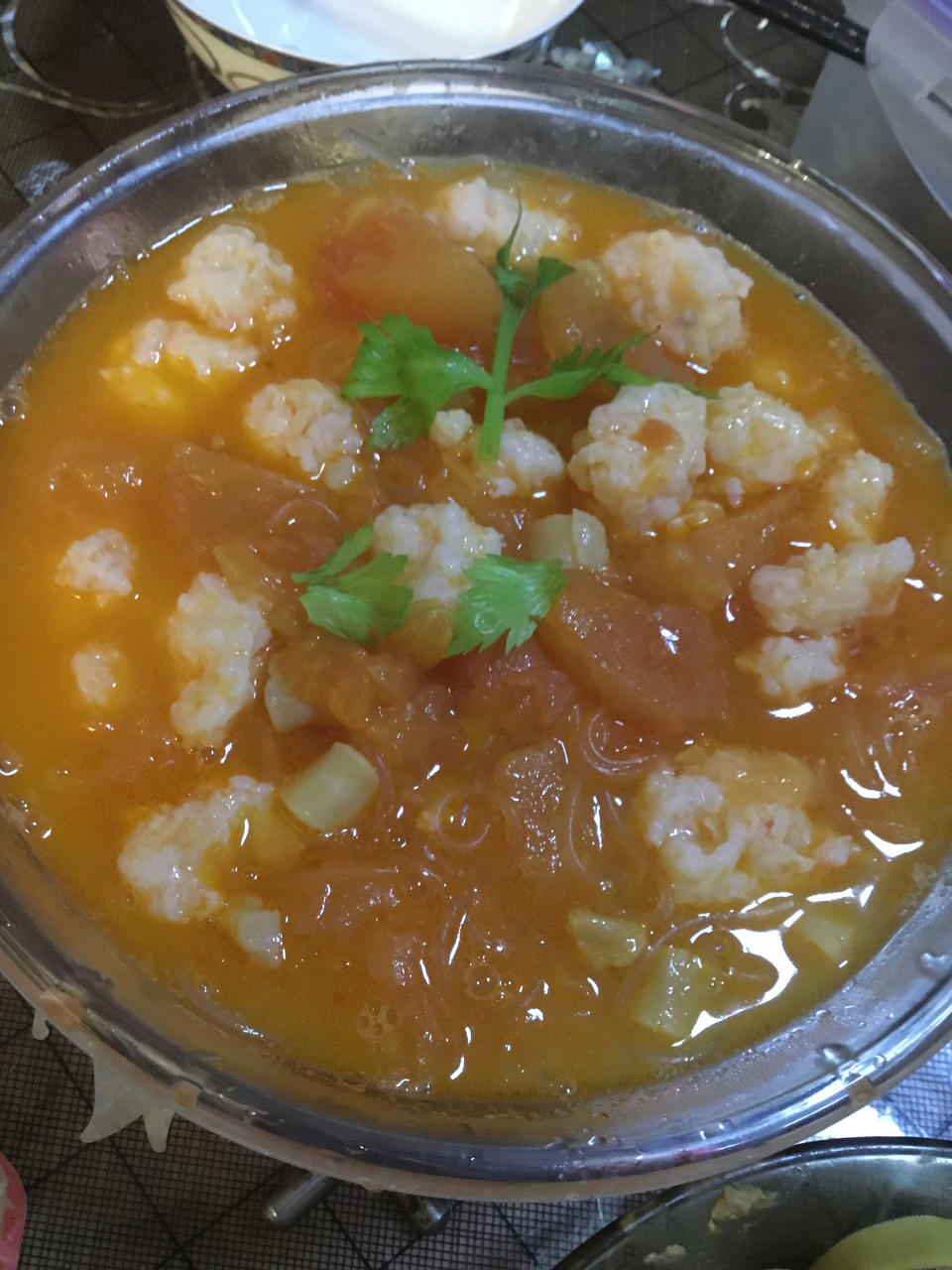 番茄虾滑粉丝煲
