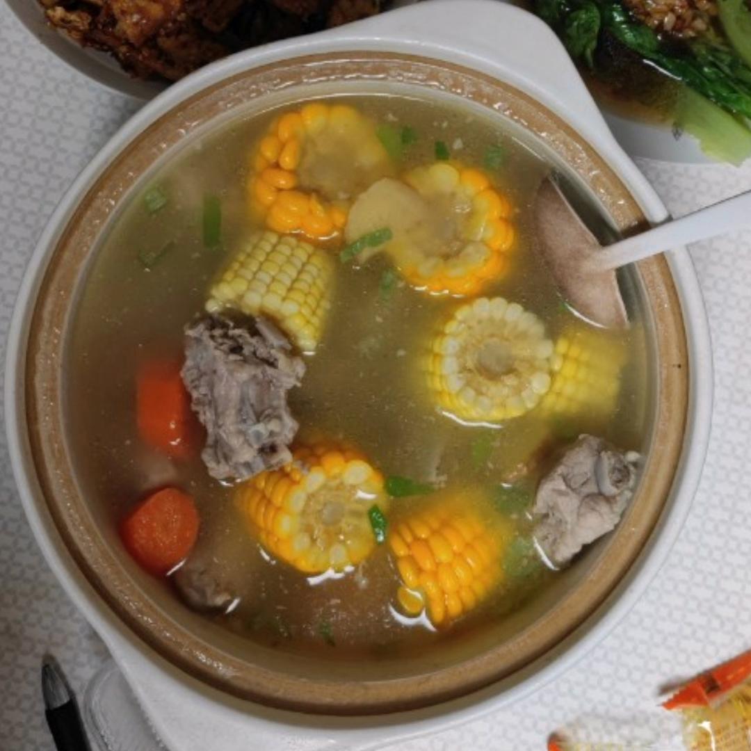 玉米排骨汤