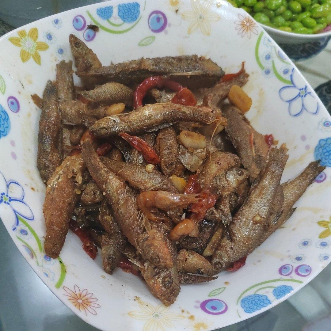 炸小鱼