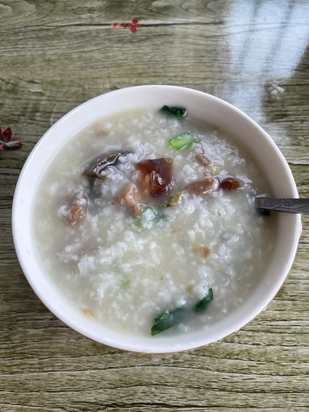 妈妈👩教我做的皮蛋瘦肉粥🥣简单快捷美味😋