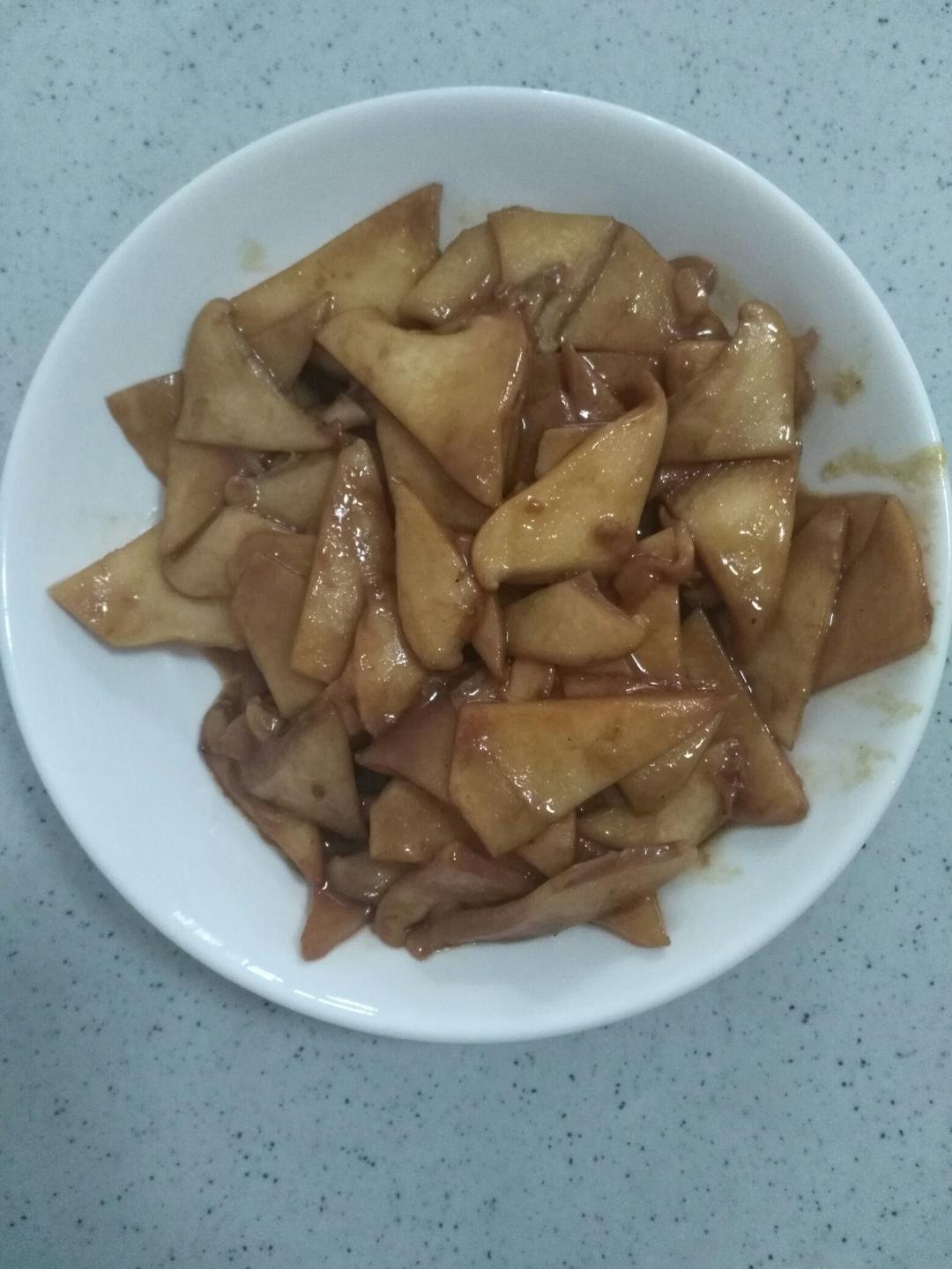 考拉爱抱树做的蚝油白灵菇