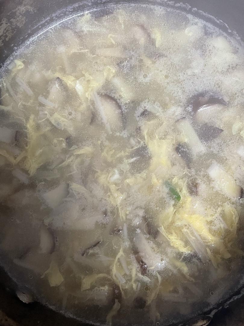 香菇鸡蛋汤