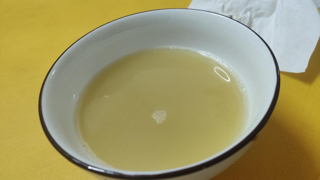 鲜榨苹果汁（不变色酸酸甜甜贼啦好喝）