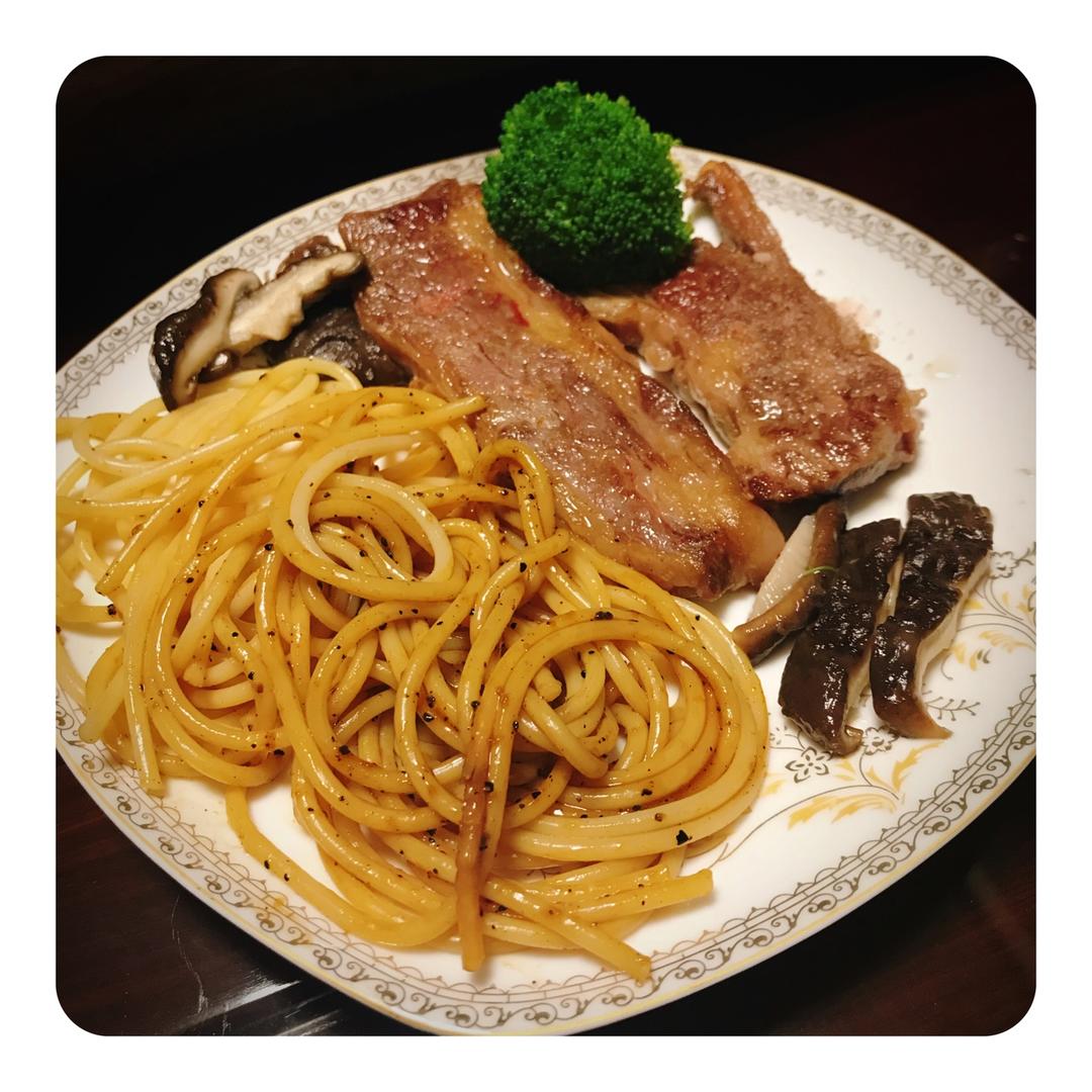 黄油煎安格斯带骨牛小排🍛🍴🍷