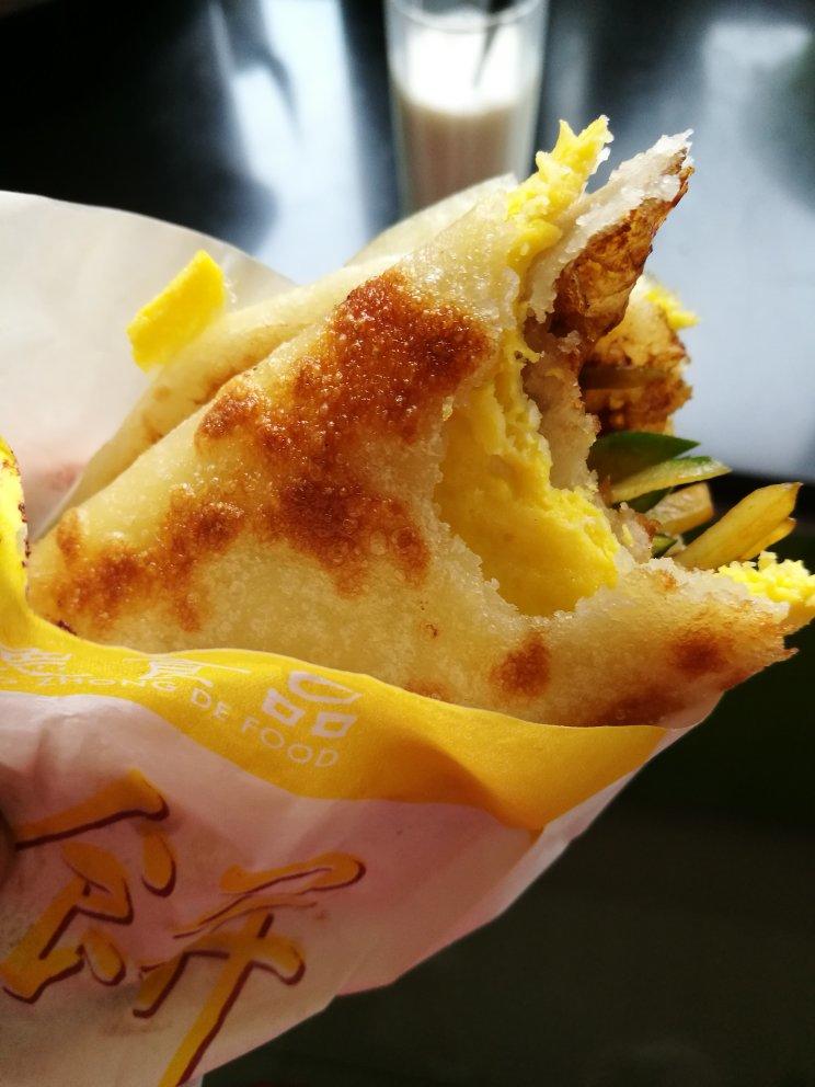 早餐摊的鸡蛋灌饼很好吃？不，我自己做的鸡蛋灌饼更好吃！