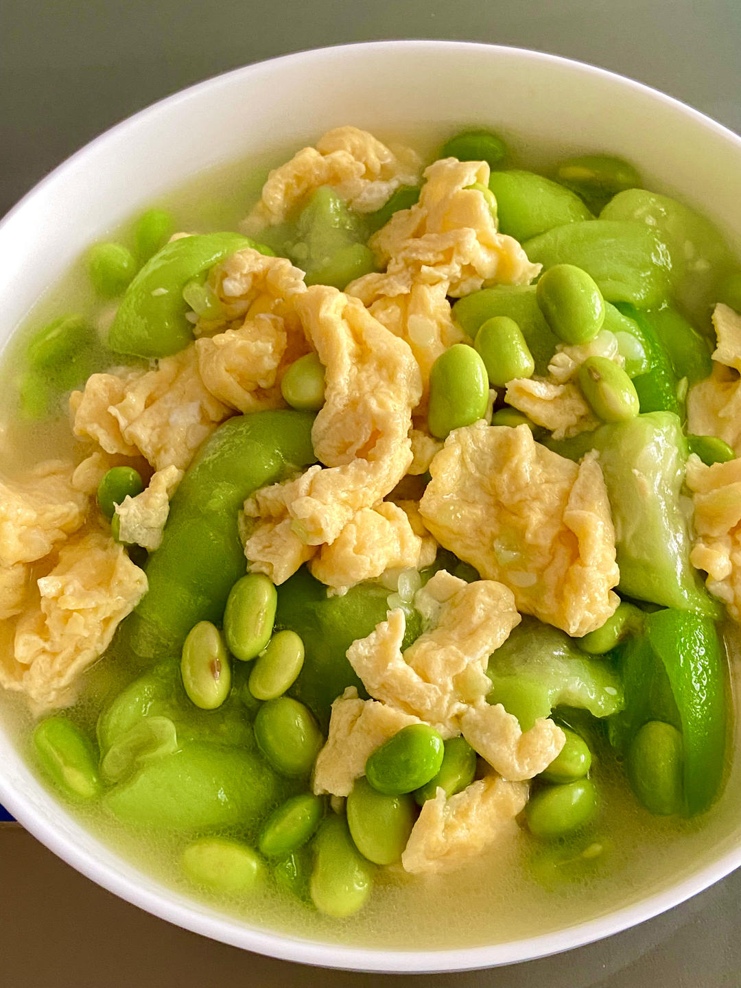 丝瓜毛豆炒鸡蛋--属于夏天的清爽美味
