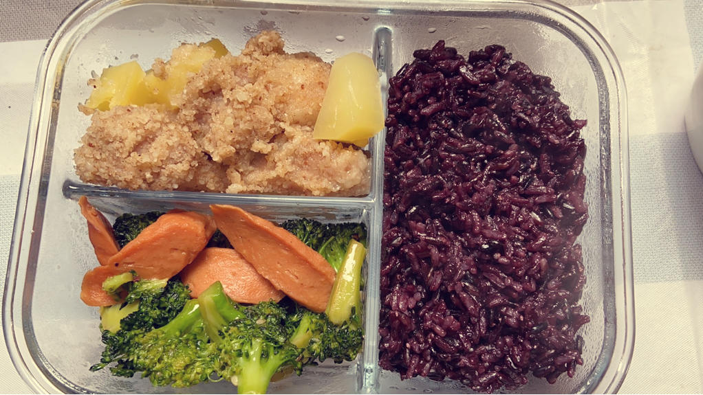 孜然西兰花玉米炒香肠