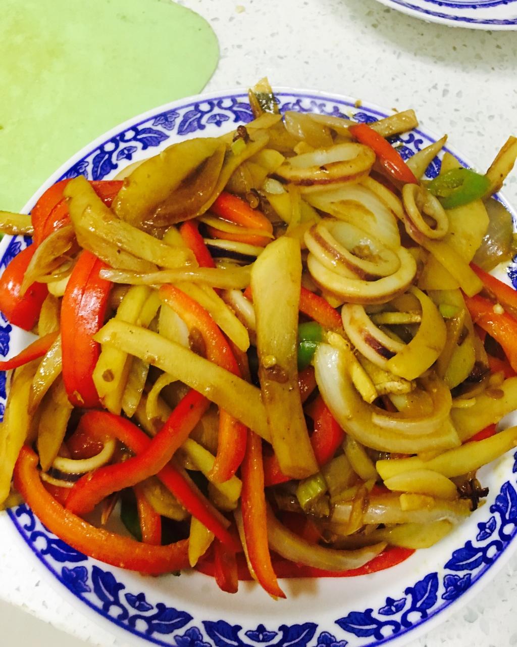 咿呦0821做的好吃到哭的土豆鱿鱼须