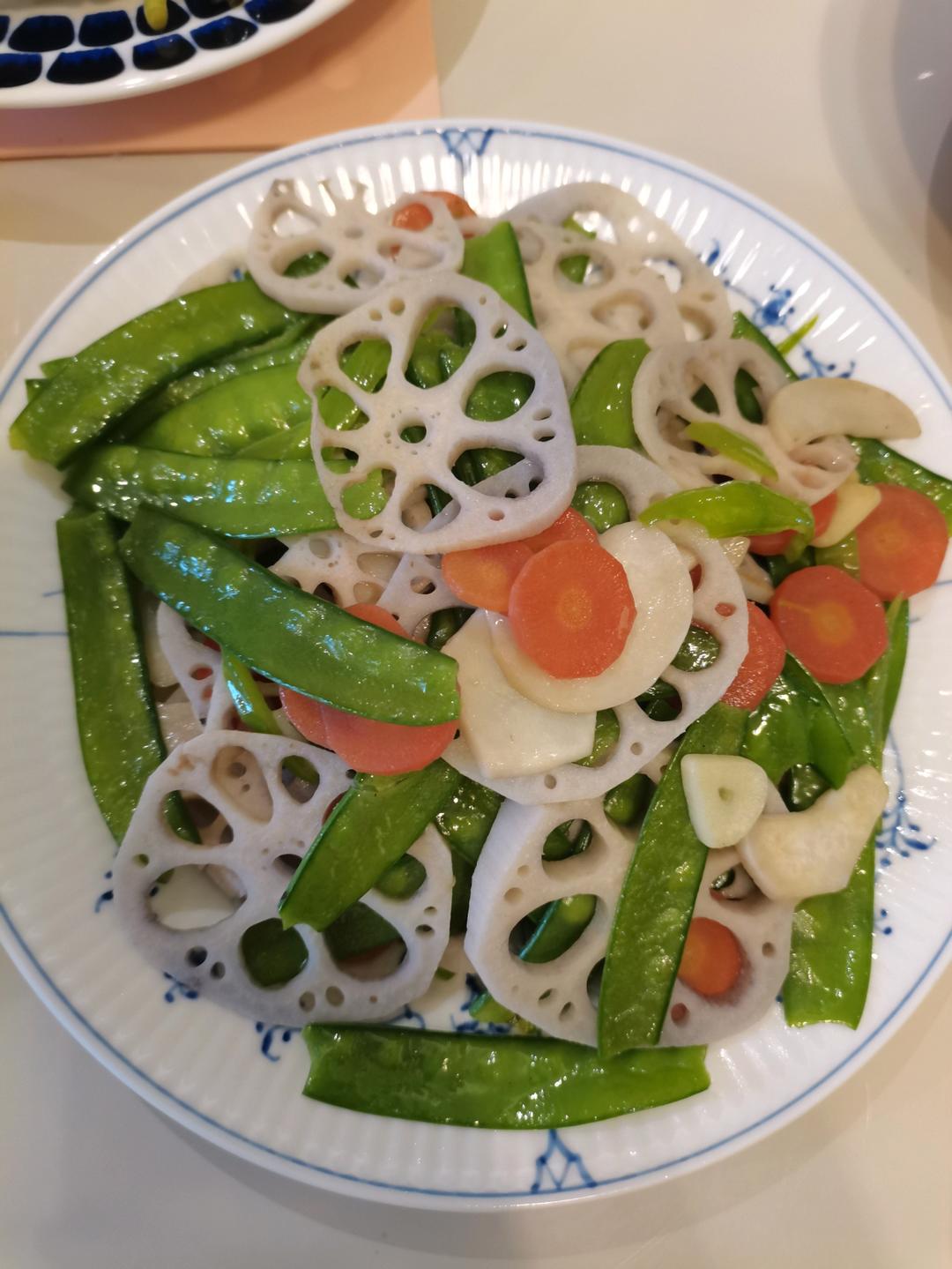 不费油的荷塘小炒