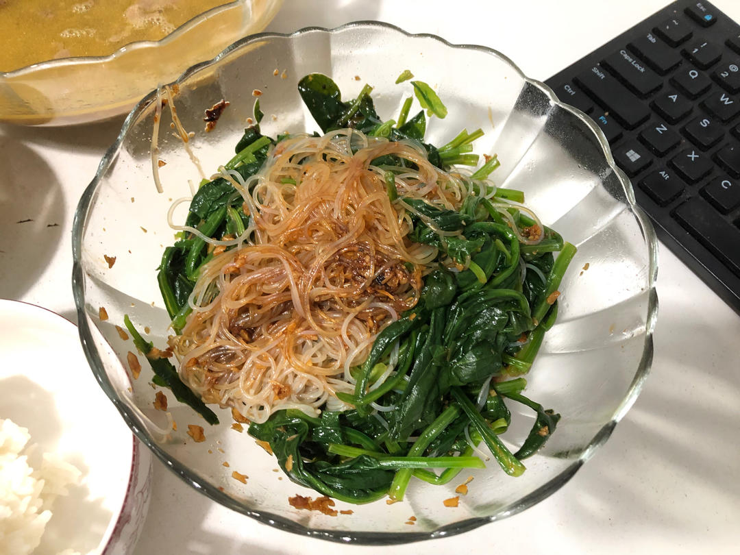 万能凉拌菜料汁（凉拌菠菜粉丝）