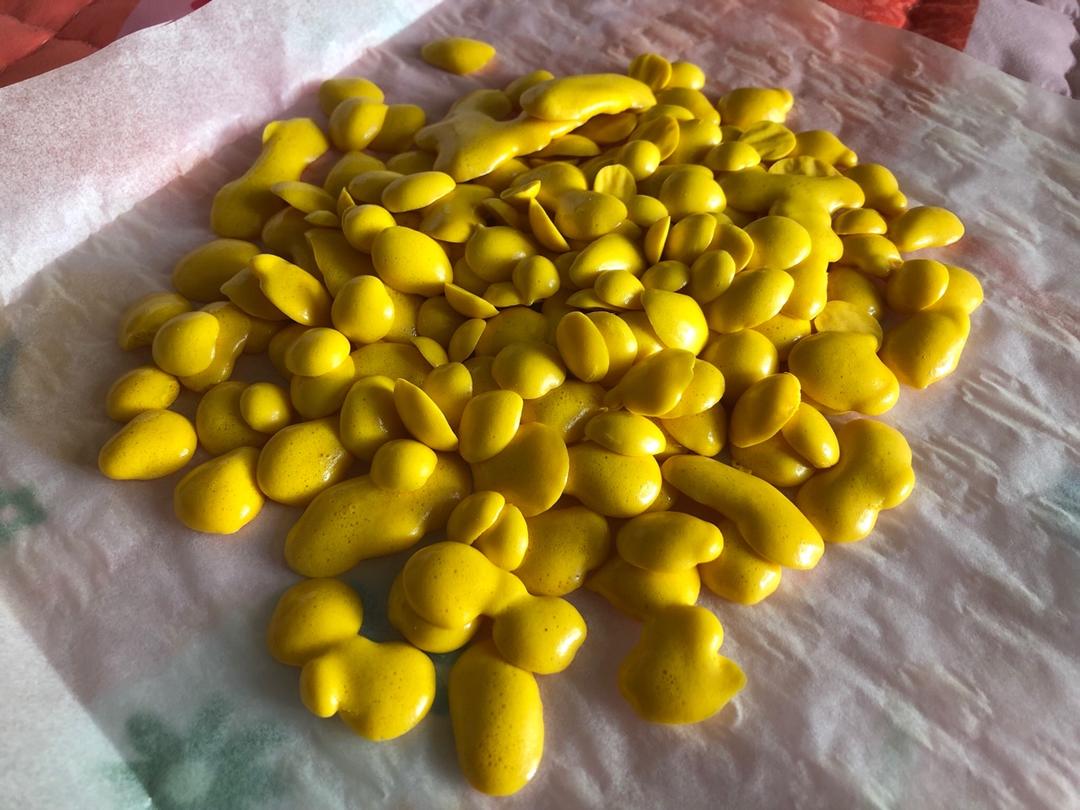 入口即化的无添加蛋黄溶豆