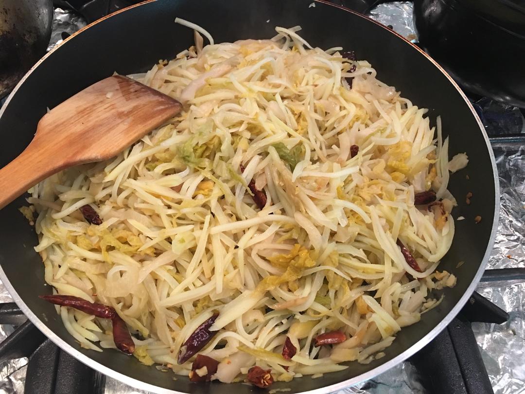 酸菜炒土豆丝