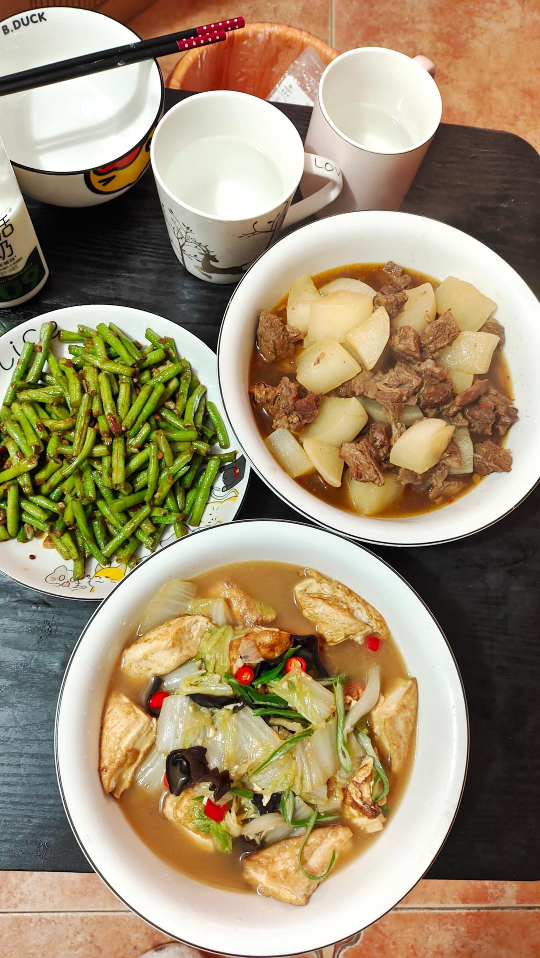 ✨无敌下饭❗️好吃到哭的白菜火腿豆腐煲