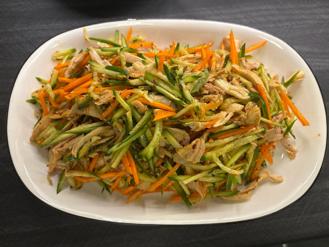 夏日开胃菜 凉拌鸡丝（手撕鸡）