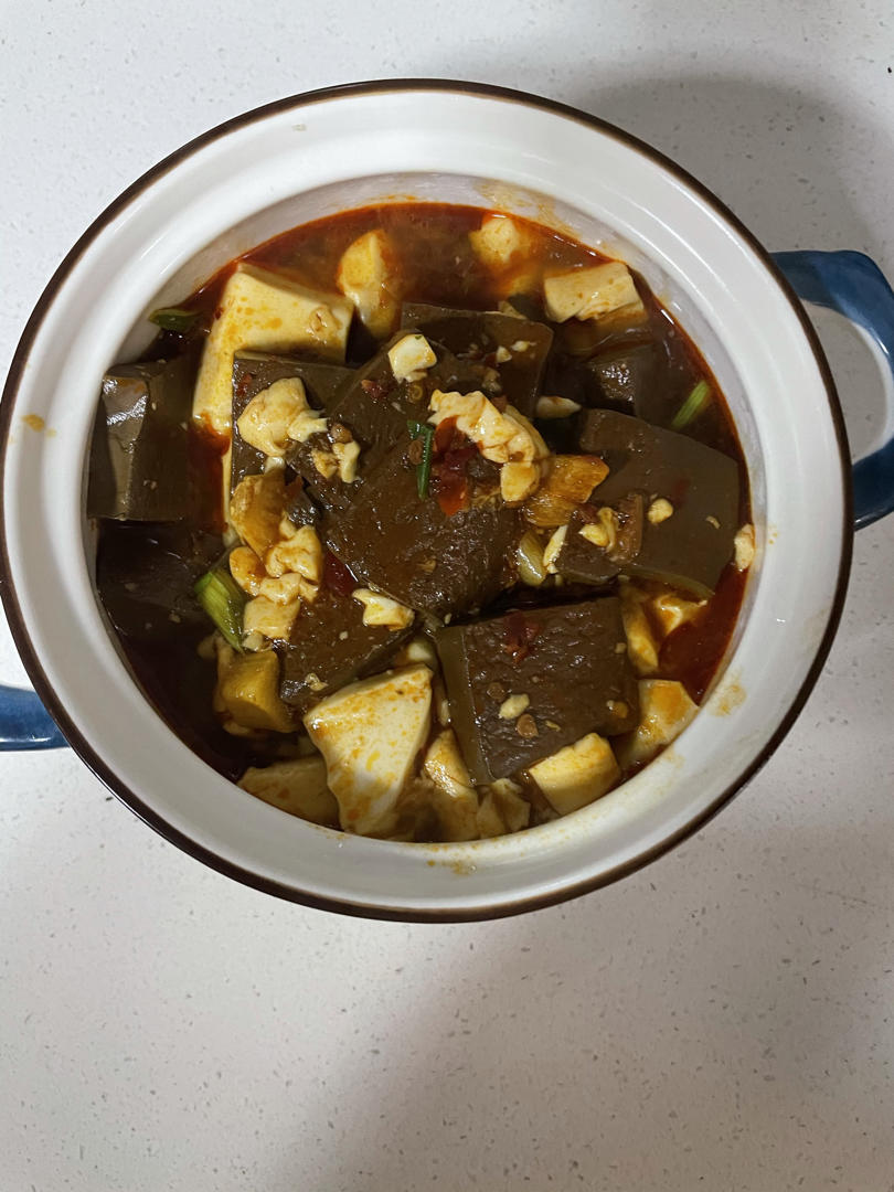 鸭血豆腐煲