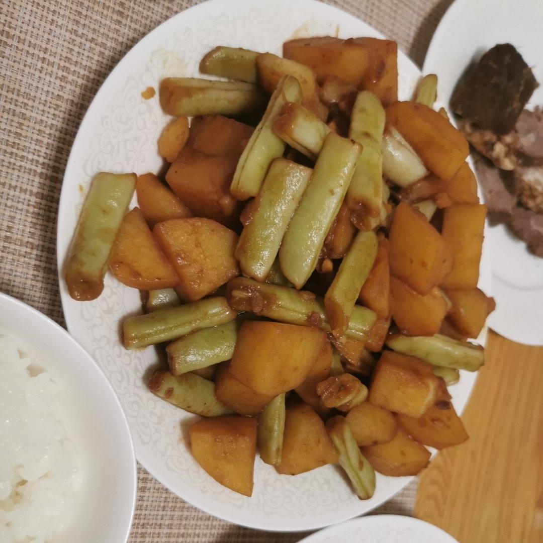 土豆炖豆角
