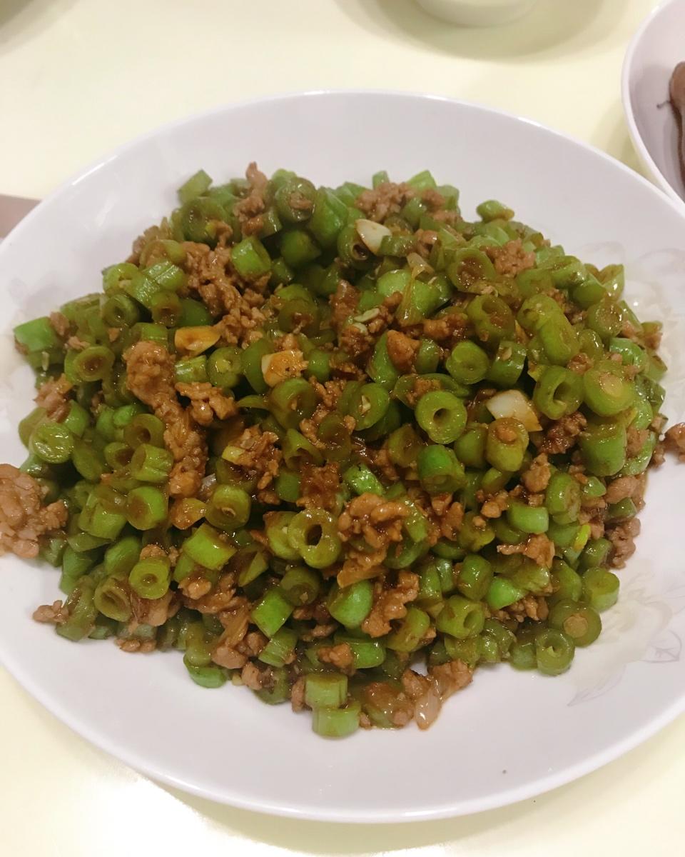 肉沫豆角下饭菜