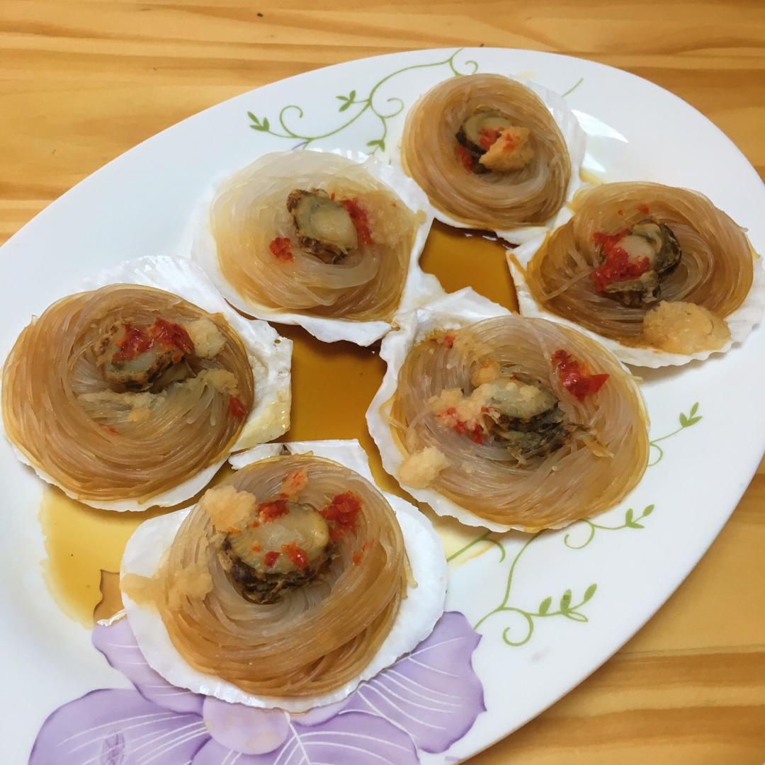 零失败的蒜蓉粉丝蒸扇贝