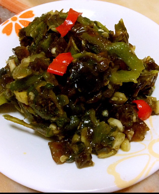 辣椒皮蛋擂茄子