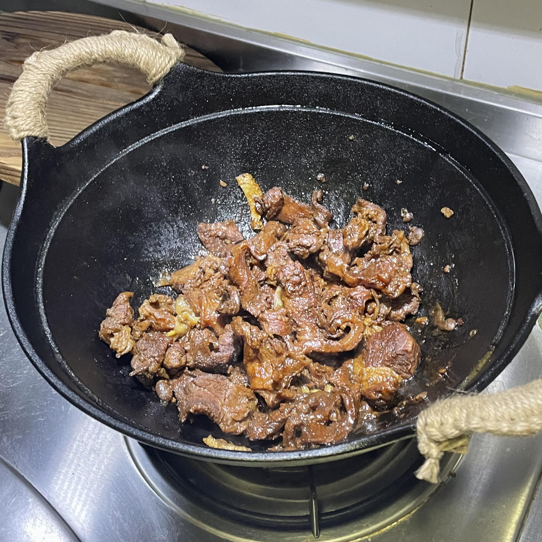 铸铁锅食谱1——筋头巴脑