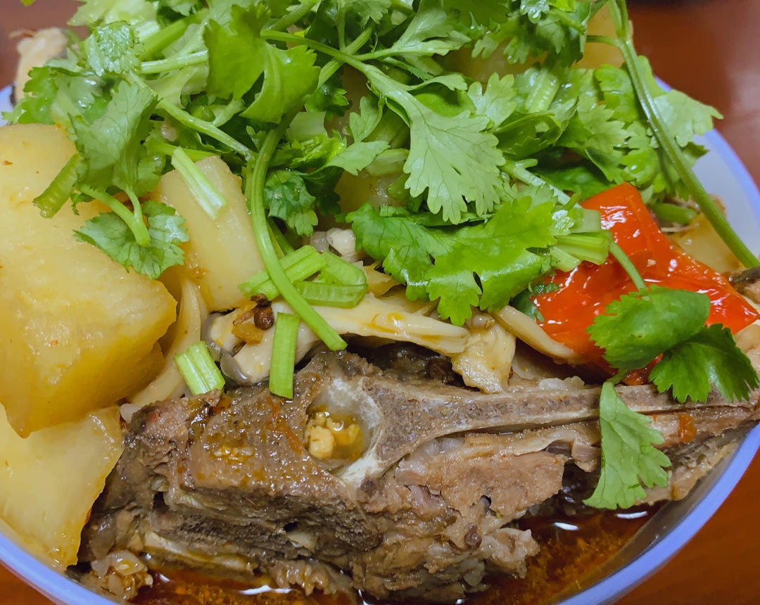 厨师长教你：“麻辣羊蝎子”的家常做法，味道很棒，先收藏起来