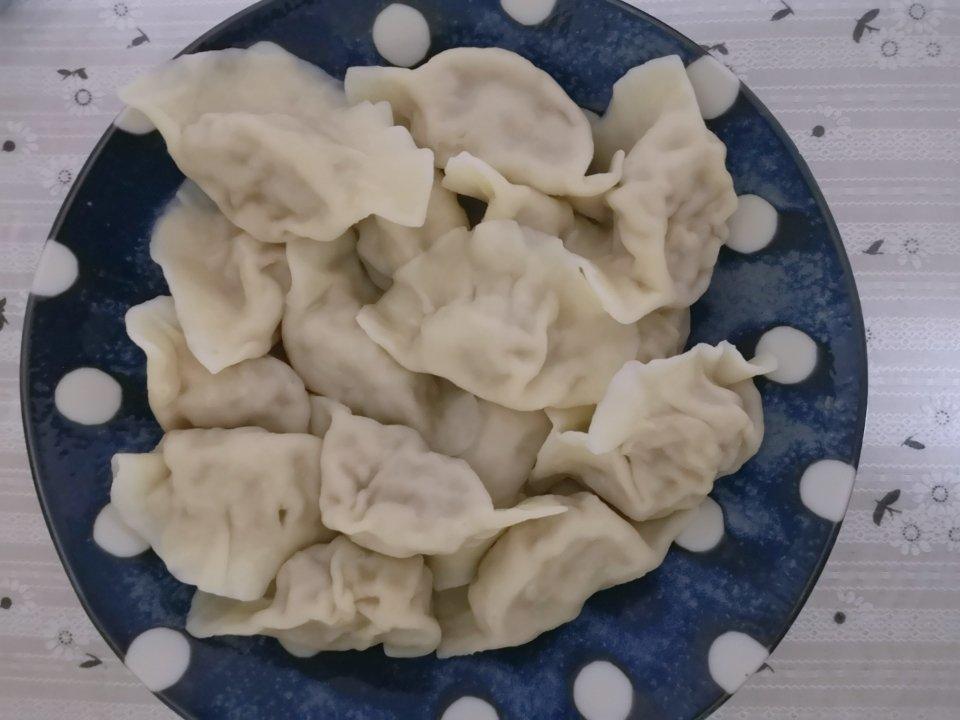 吃不够的酸菜肉馅饺子