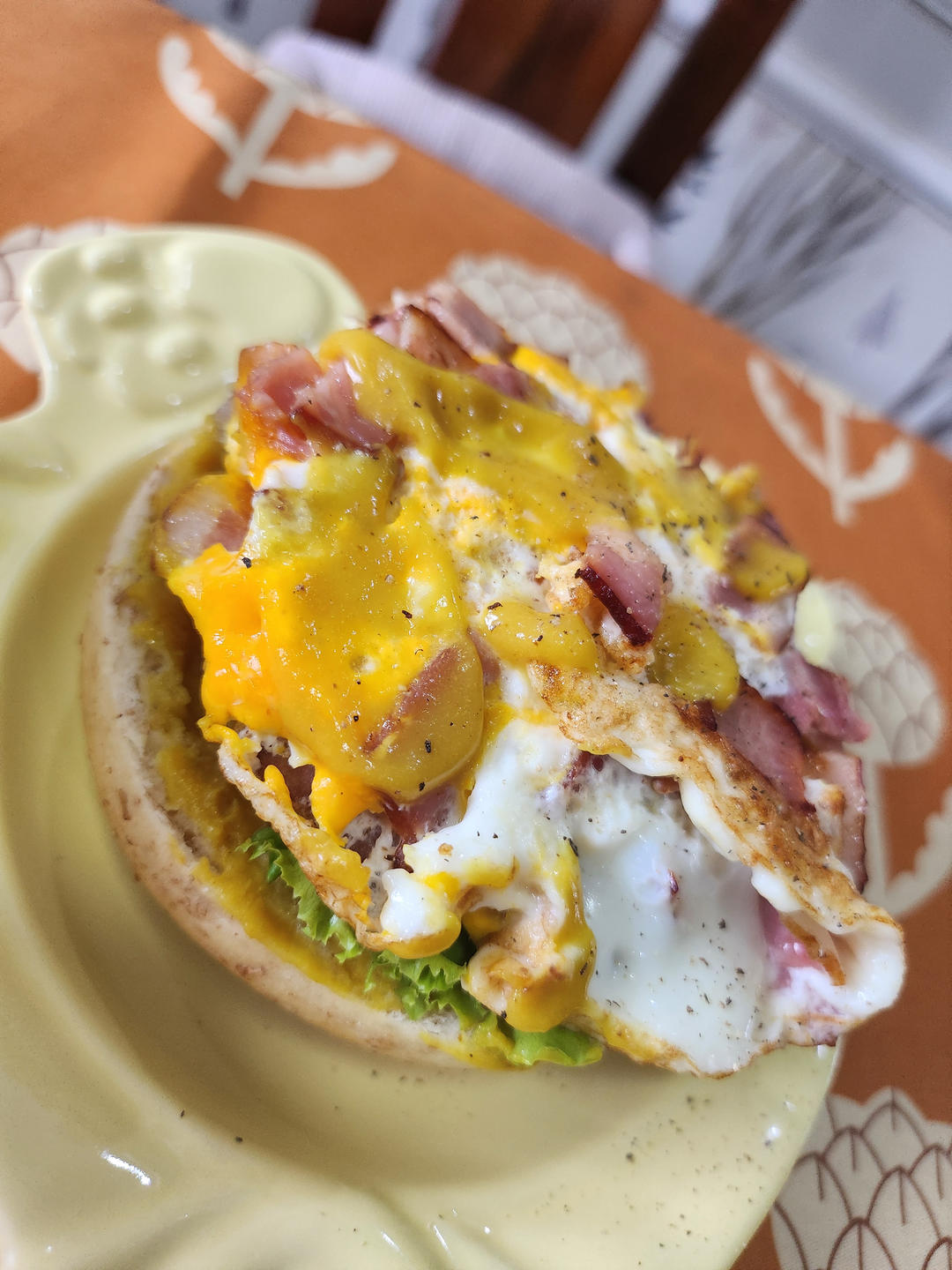 培根鸡蛋黄芥末🥯贝果