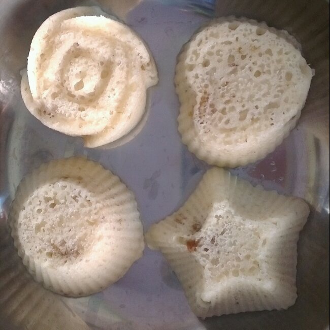 红枣葡萄干米糕