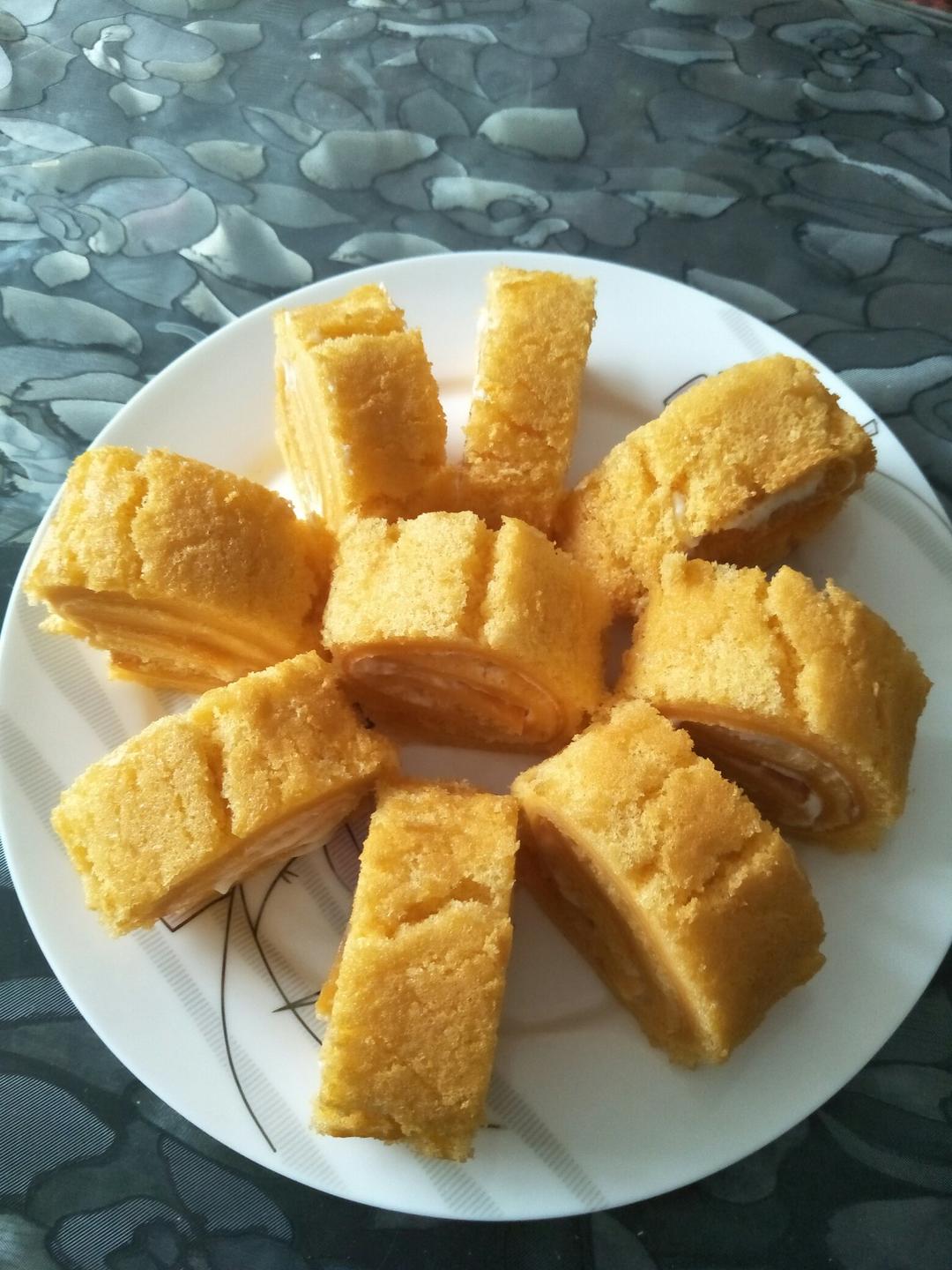 芒果蛋糕卷（详细的小四卷制作视频）