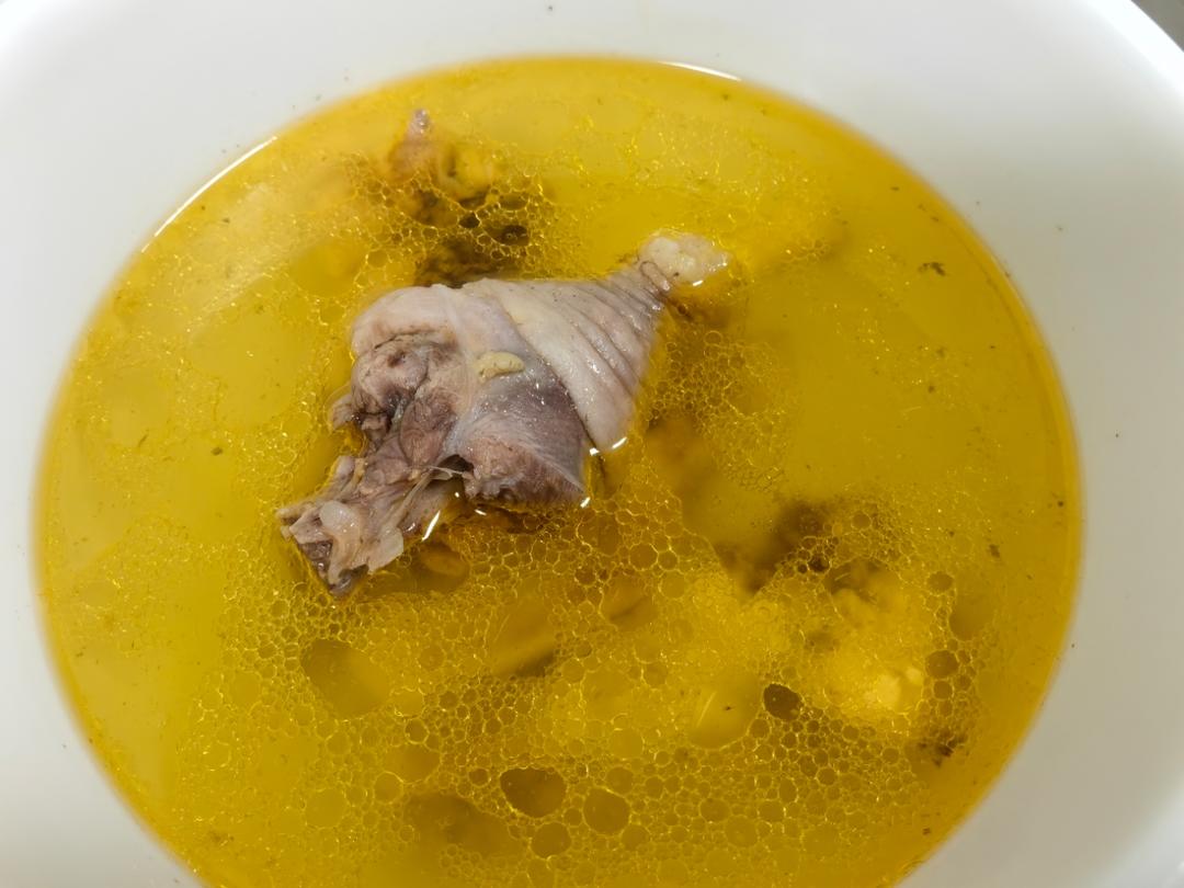 鲜美无敌：清炖鸡汤🐔