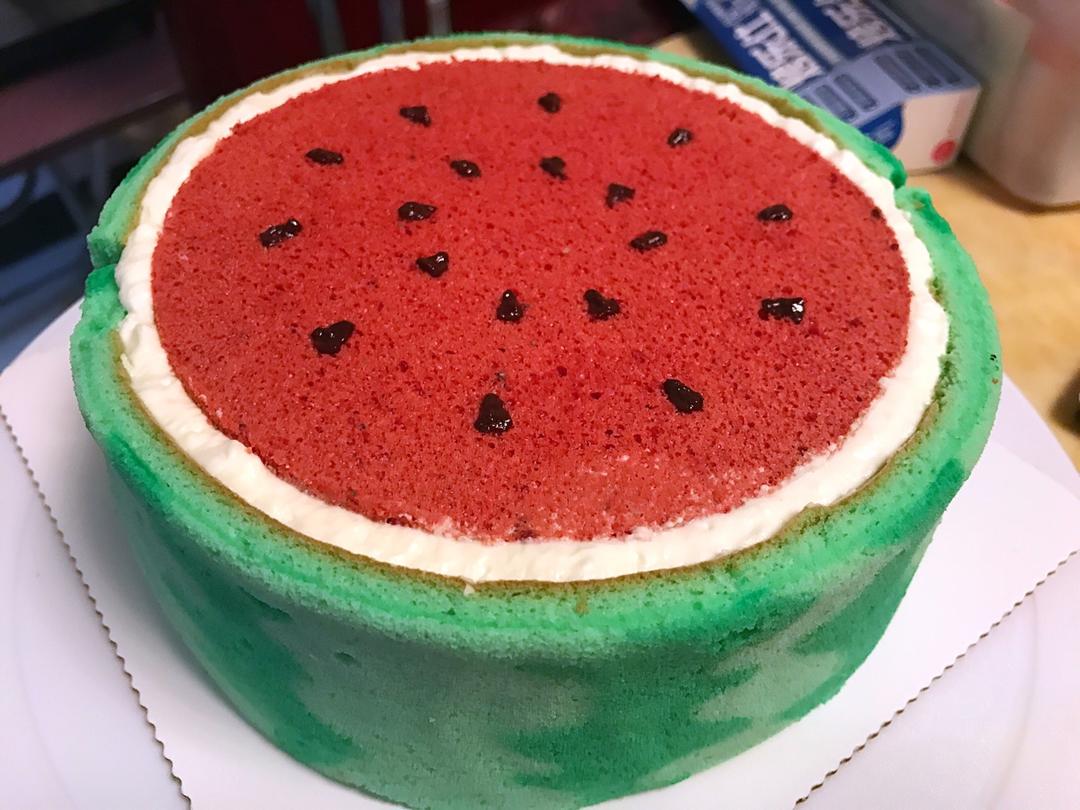 西瓜造型奶油蛋糕
