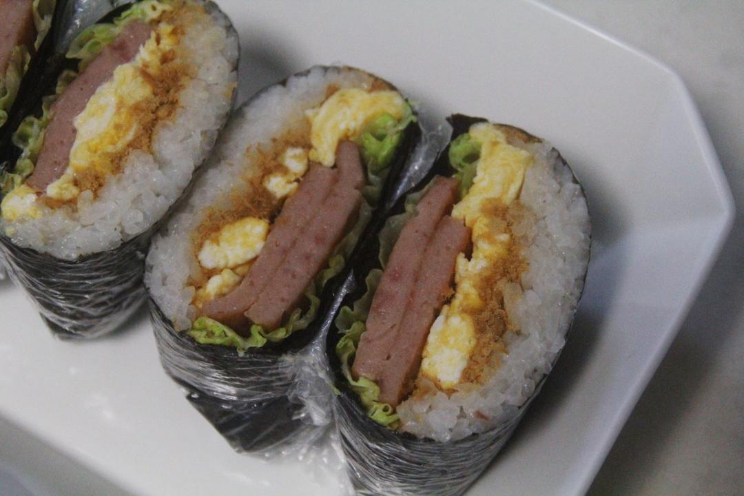 高颜值海苔饭团