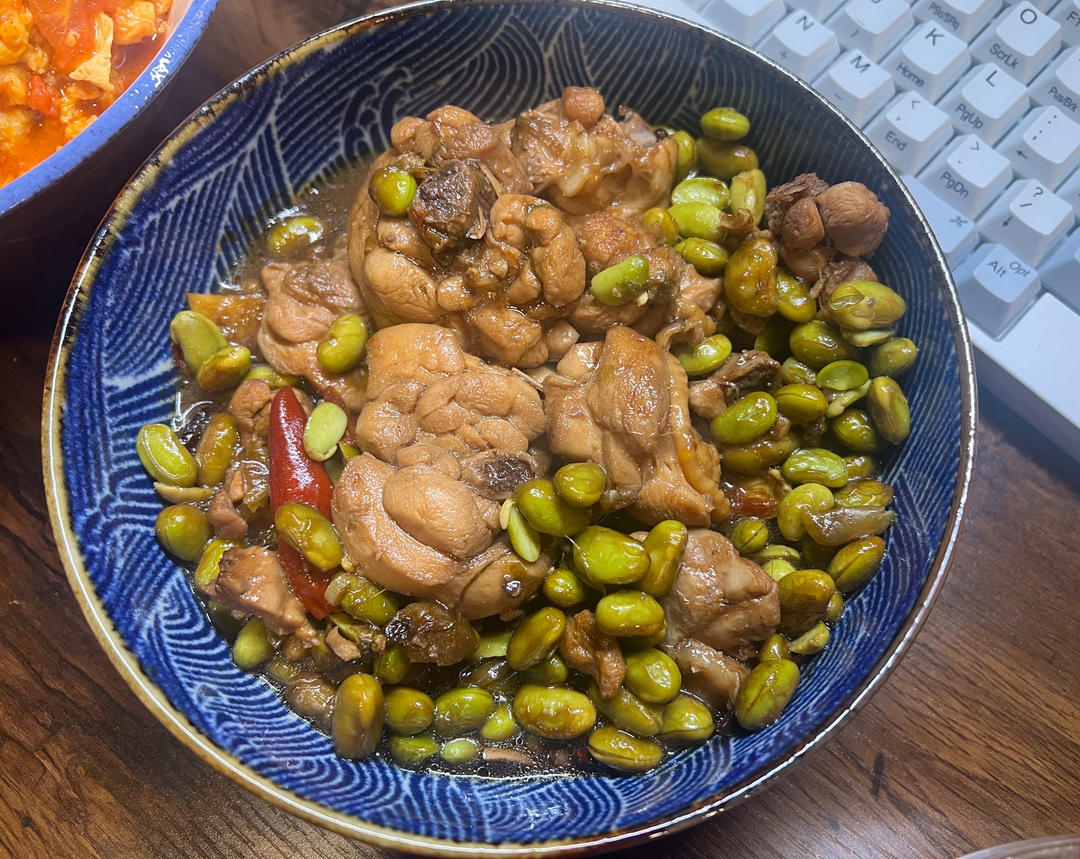 家常菜毛豆烧鸡腿