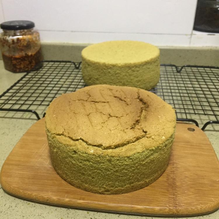 抹茶戚风蛋糕