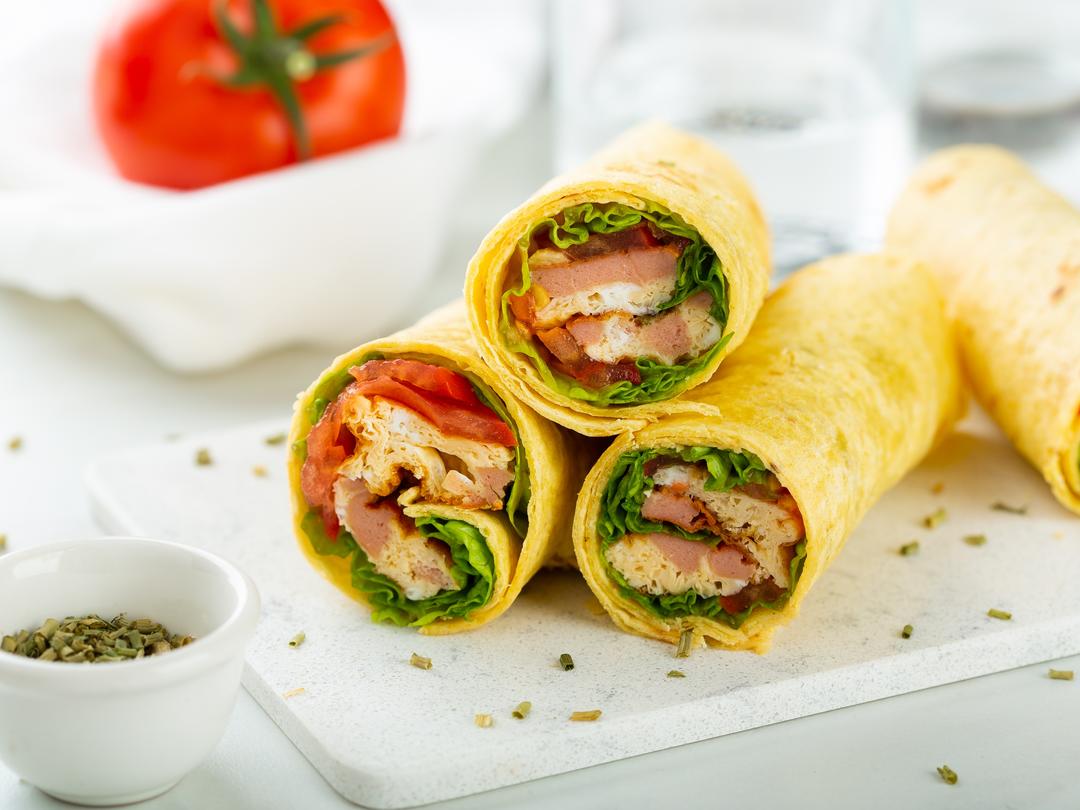 空气炸锅鸡蛋香肠卷饼的做法