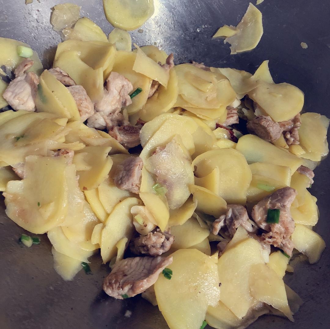 土豆片炒肉