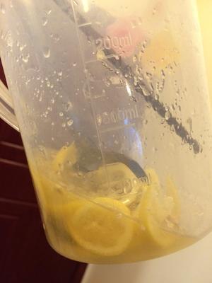 柠檬水的做法 步骤3
