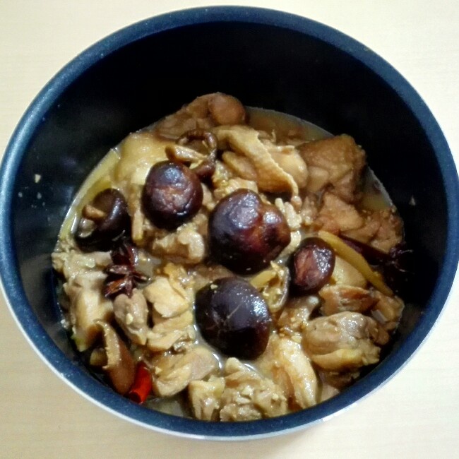小鸡炖蘑菇