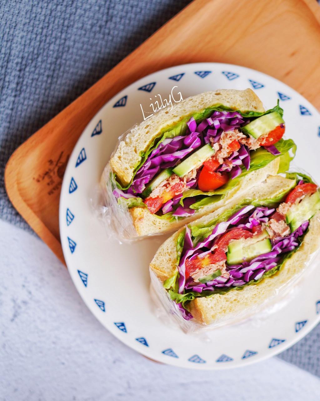 如何做超厚的沼三明治~详细tip！牛油果鸡蛋午餐肉三明治~