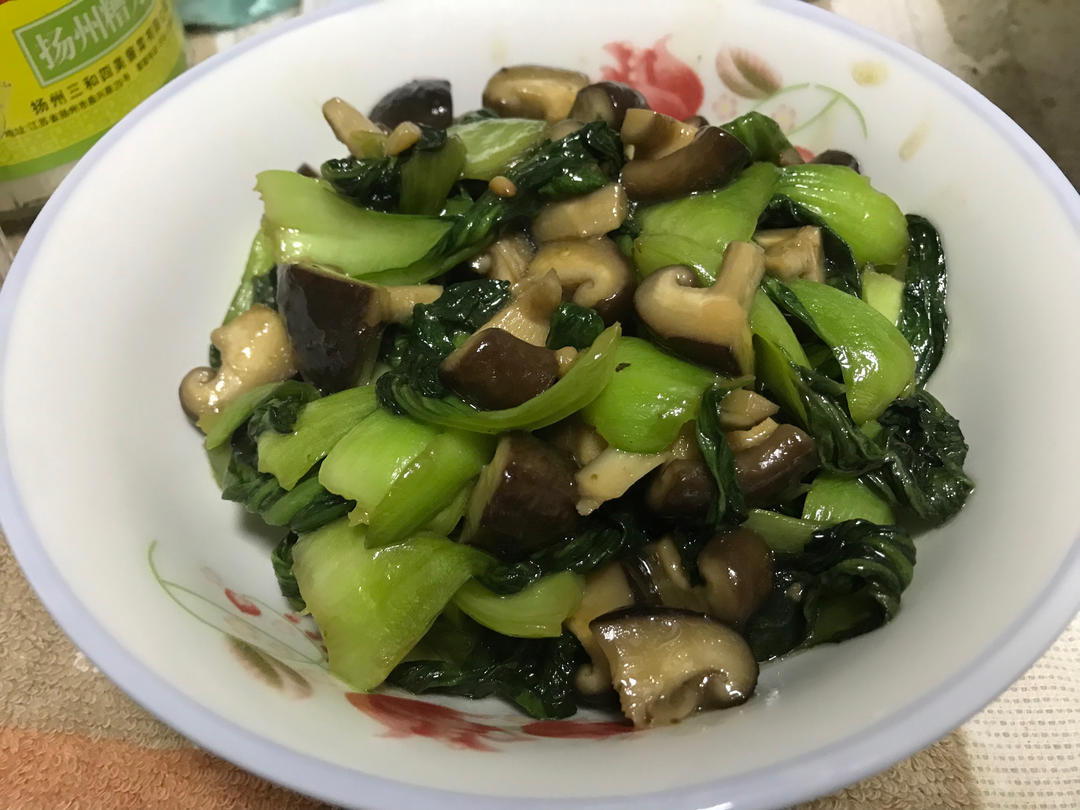 香菇炒小青菜
