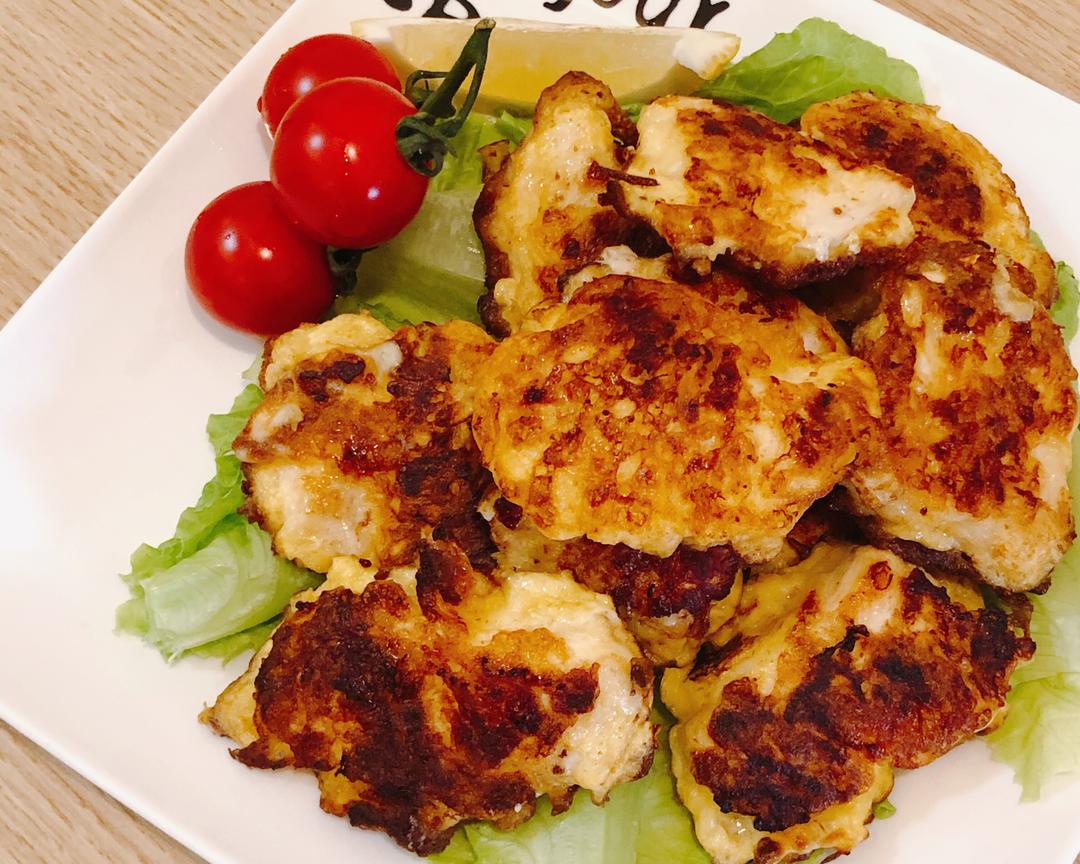 奶香浓郁蓬松饱满芝士香煎鸡胸肉的做法