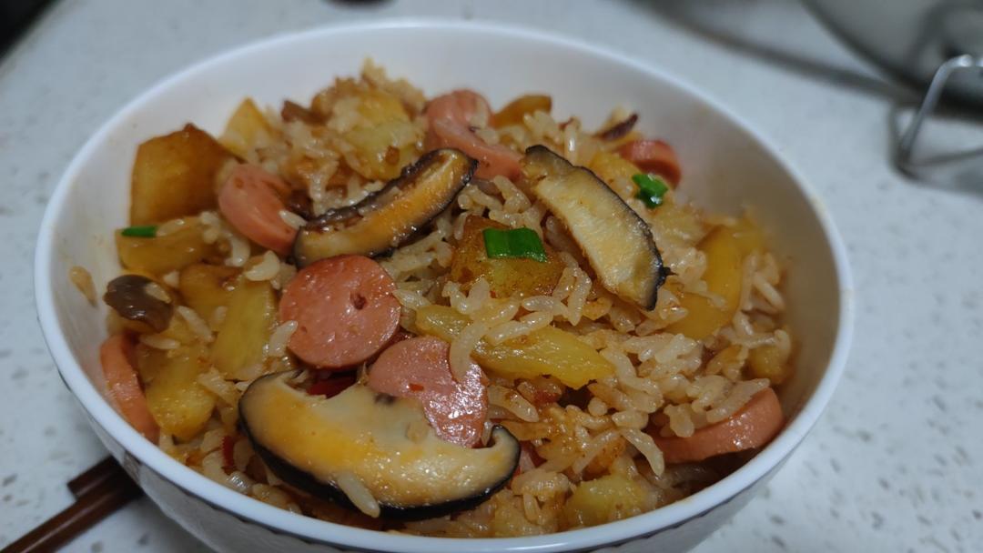 土豆焖饭（电饭锅版）