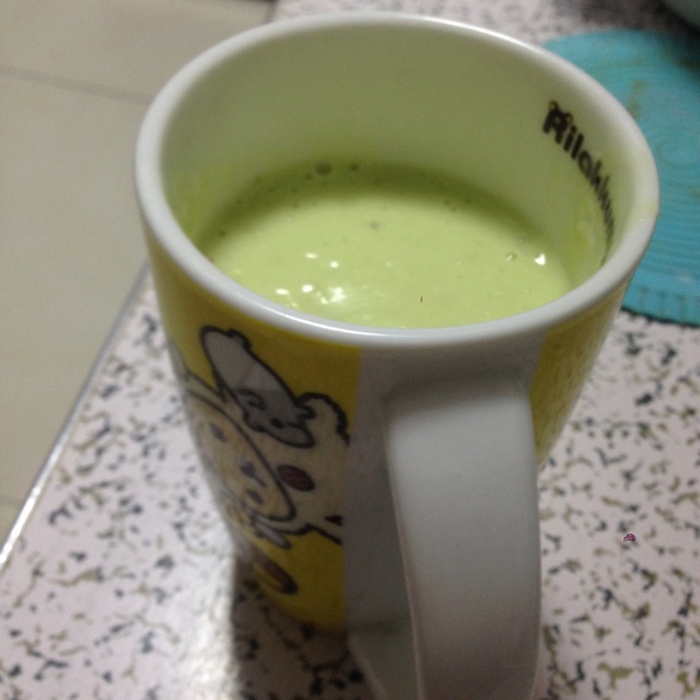 牛油果香蕉奶昔