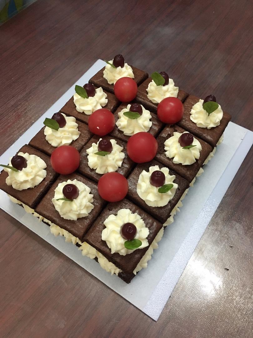 可可方形装饰蛋糕