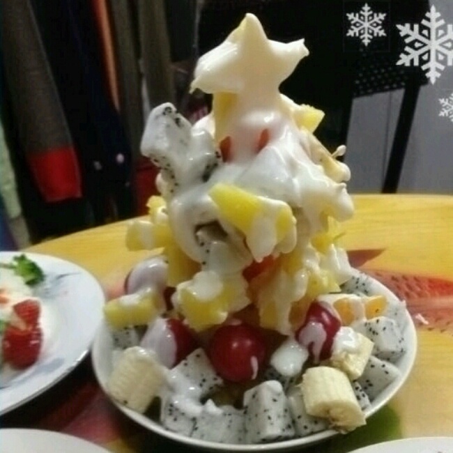 草莓圣诞树。ヾ(*´∀｀*)ﾉ