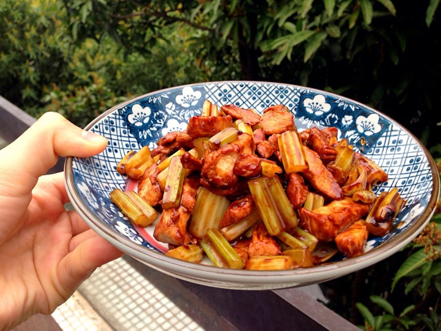 芹菜炒肉