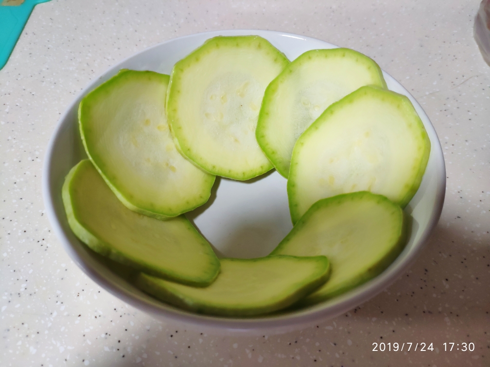 玉瓜🍲小酥肉的做法 步骤1