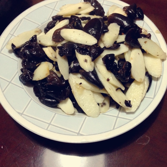 肉片山药炒木耳